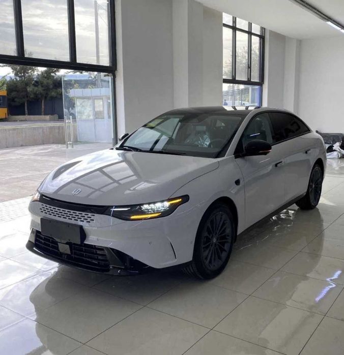 Leapmotor C01 Premium Hybrid 316km pod zakaz