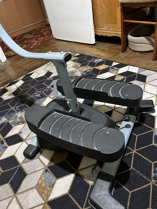 Тренажер для ходьбы