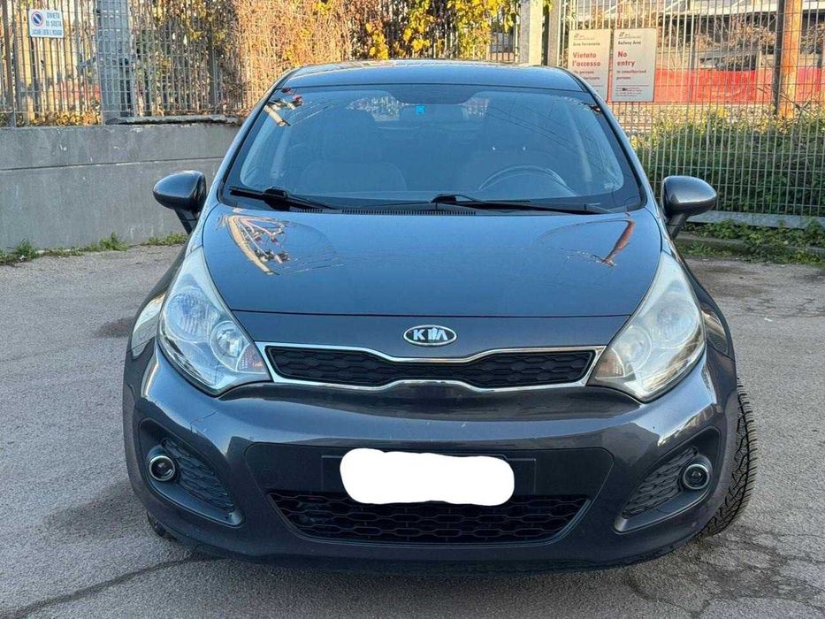 Kia Rio 1.4D на части