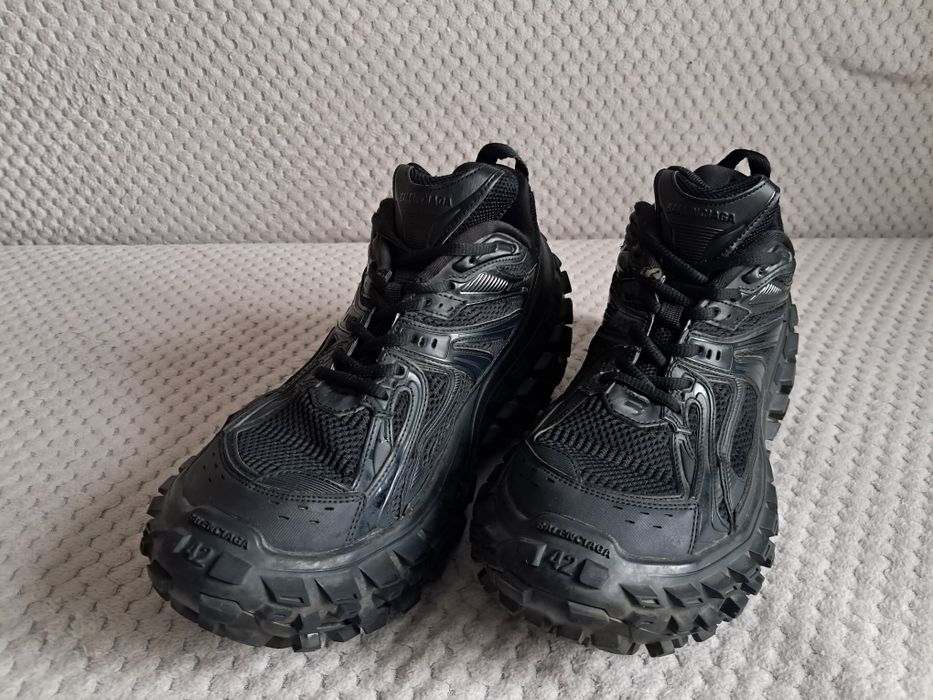 Balenciaga Defender