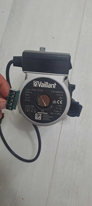Pompa recirculare Vaillant. VPAL-5/2A (Grundfos).
