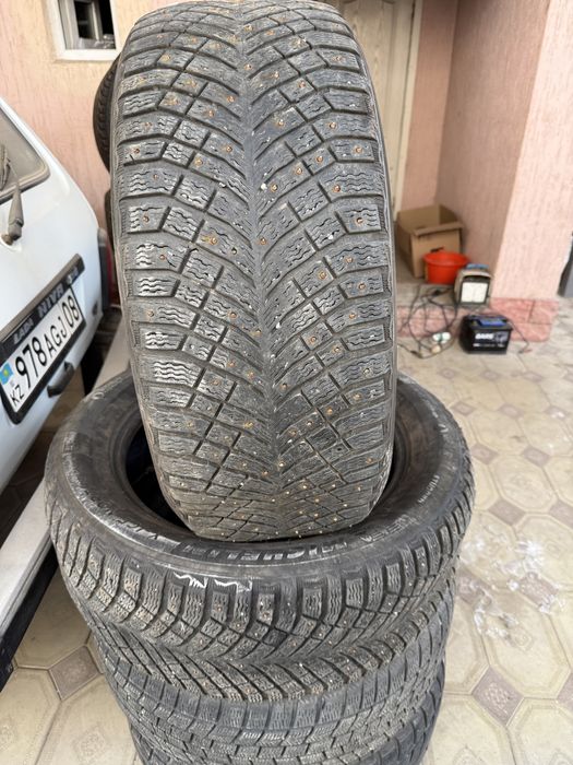 265/65/18 продам зимние шины