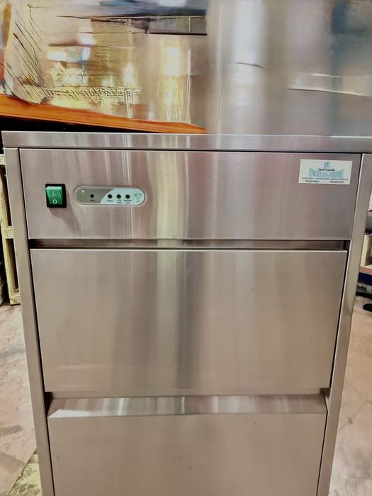 Ледогенератор,втора употреба,запазен