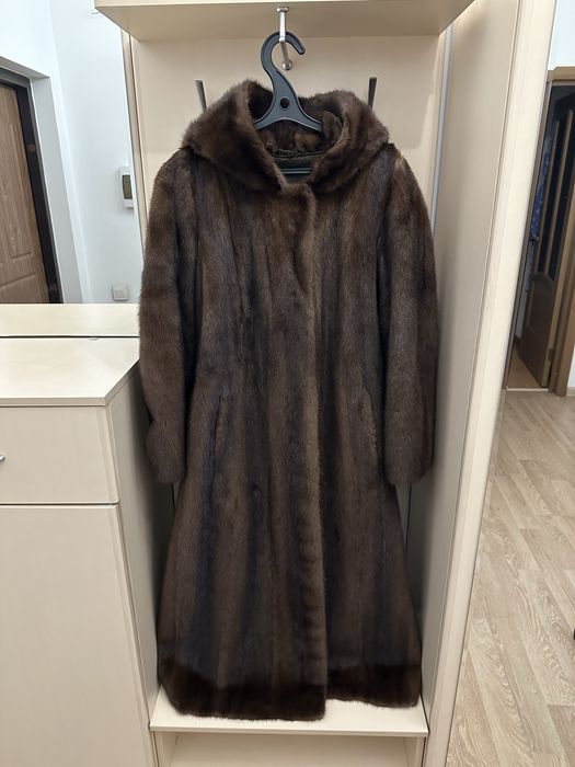 Норковая шуба с капюшоном
