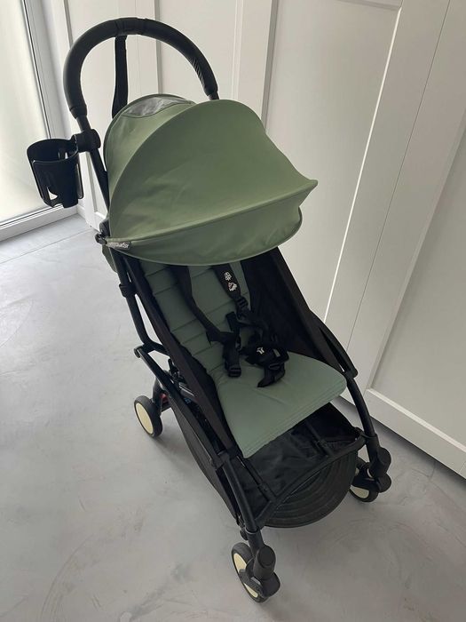 Cărucior Babyzen Yoyo2 6+ Peppermint Stare Foarte Bună și 3 Accesorii