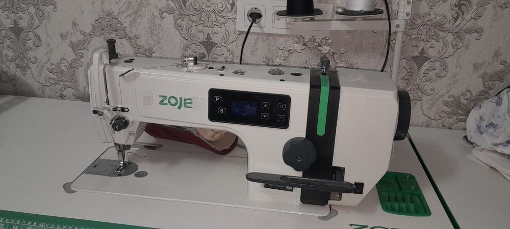 Швейная машина  продается