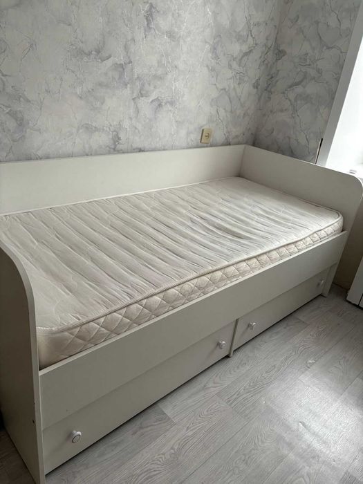 Продам 2 детские кровати