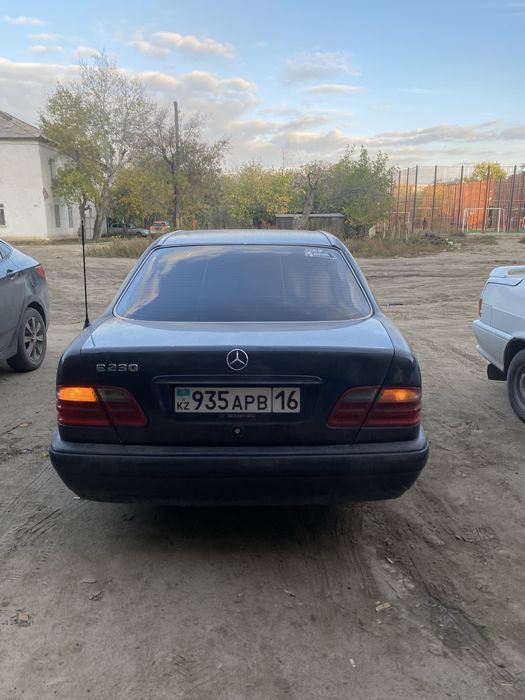 Mercedes-Benz e 230, 1996г