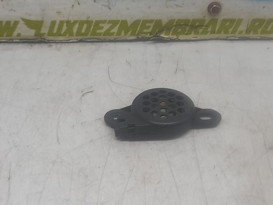 Buzzer senzori parcare 8e0919279 Volkswagen Golf 6 (2008 - 2015) 1.6 tdi CAYC