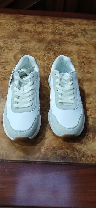 Кроссовки от бренда 'JUST'