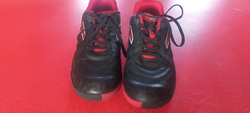 Футбольные бутсы joma