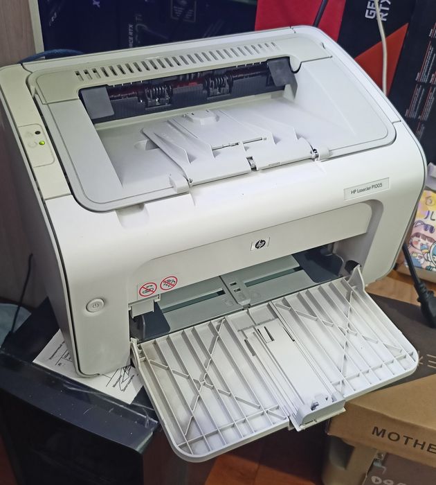 Принтер HP 1005  чёрно-белый