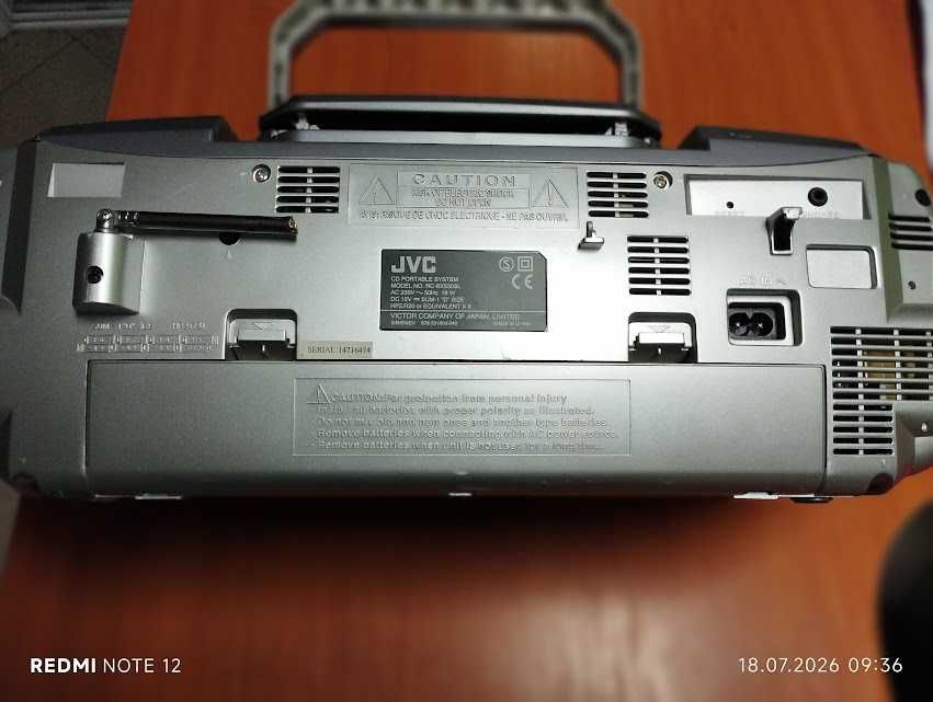 радиокасетофон + CD JVC RC-BX 530SL