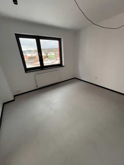 Apartament 3 camere + bucatrie baie si balcon