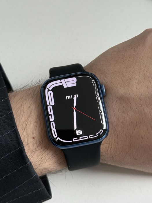 Продам apple watch 7 45mm
