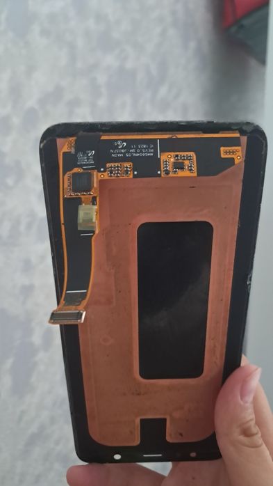 На запчасти Samsung A6+ / J8 (2018)