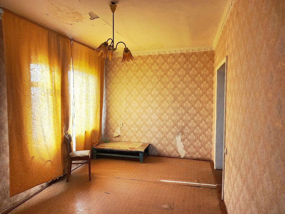 Продаётся квартира 2-ух комнатная без ремонта!