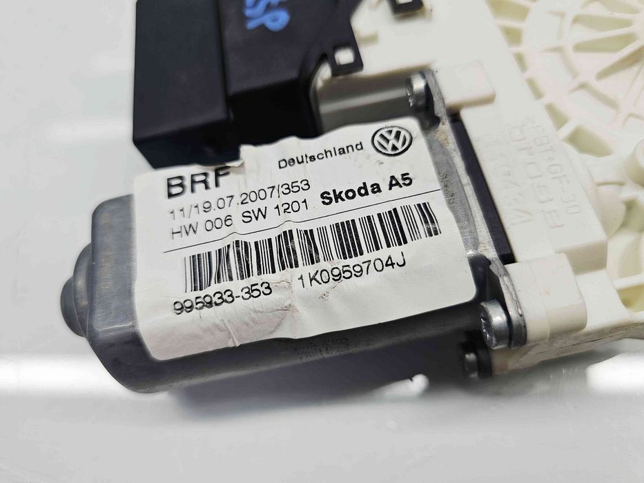 Motoras geam dreapta spate Skoda Octavia 2 (1Z3) [Fabr 2004-2013] 1K95