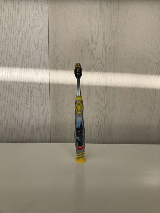 Зубные щетки