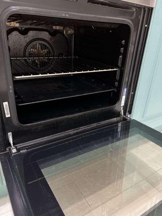 Продам духовой шкаф