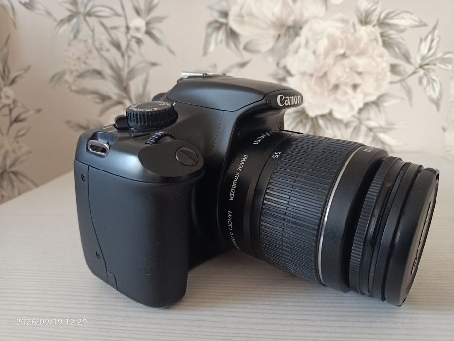 Canon EOS 1100D + 18-55