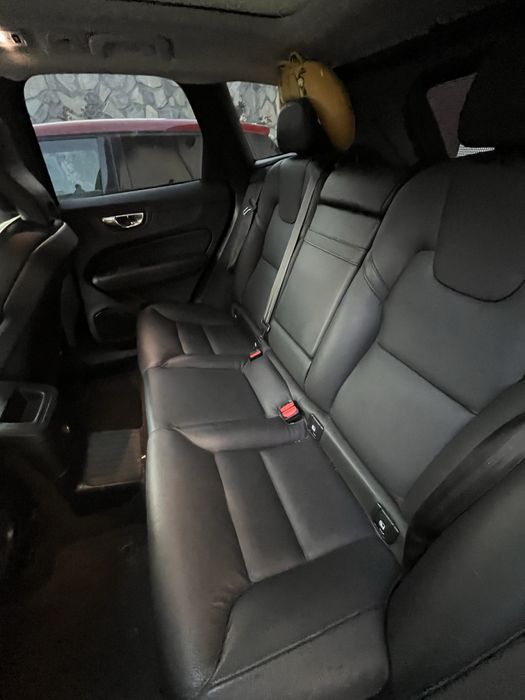 Interior / Scaune / Banchete Volvo 2017+ din piele