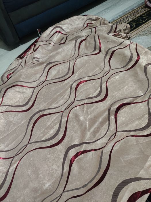 290х235 продам шторы.