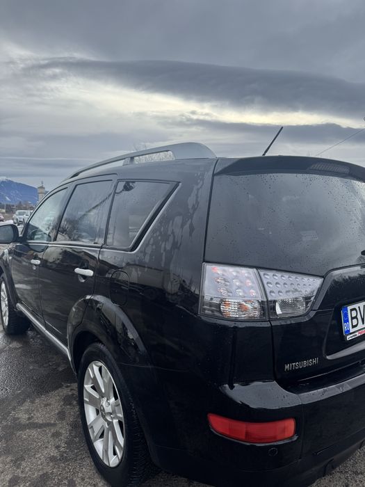 Vand Mitsubishi Outlander 2008