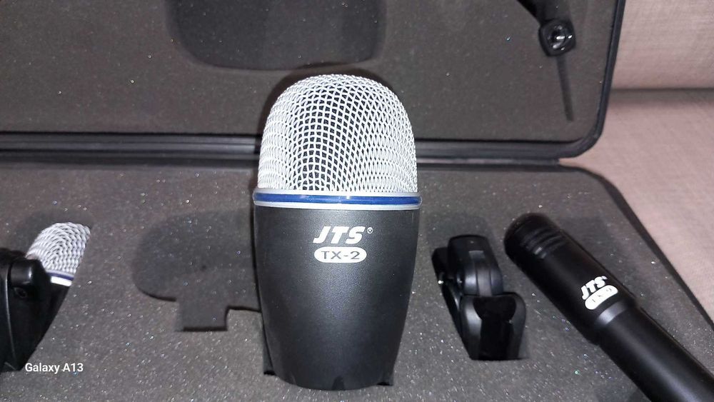 Mикрофони за озвучаване на барабани.