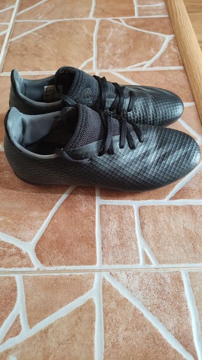 Adidas бутонки 35 номер