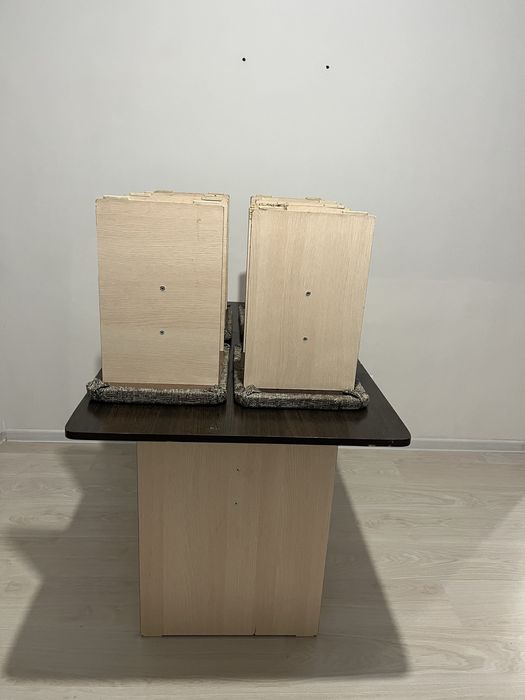 Продам стол со стулями