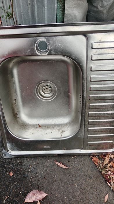 Продам мойку на кухню
