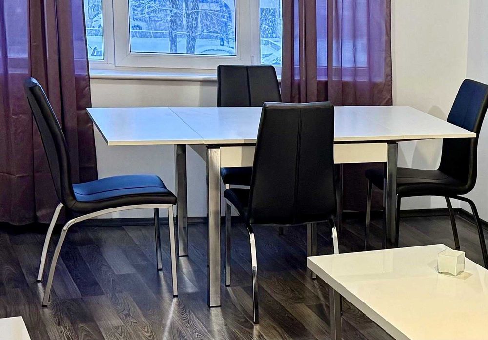 Дава се под наем Тристаен апартамент в Габрово, Център - 100 кв.м за 510 € - Снимка #1