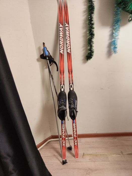 Продам лыжи NORDWAY