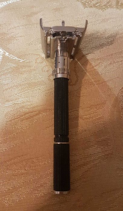 Продавам самобръсначка Gillette Super Adjustable 109