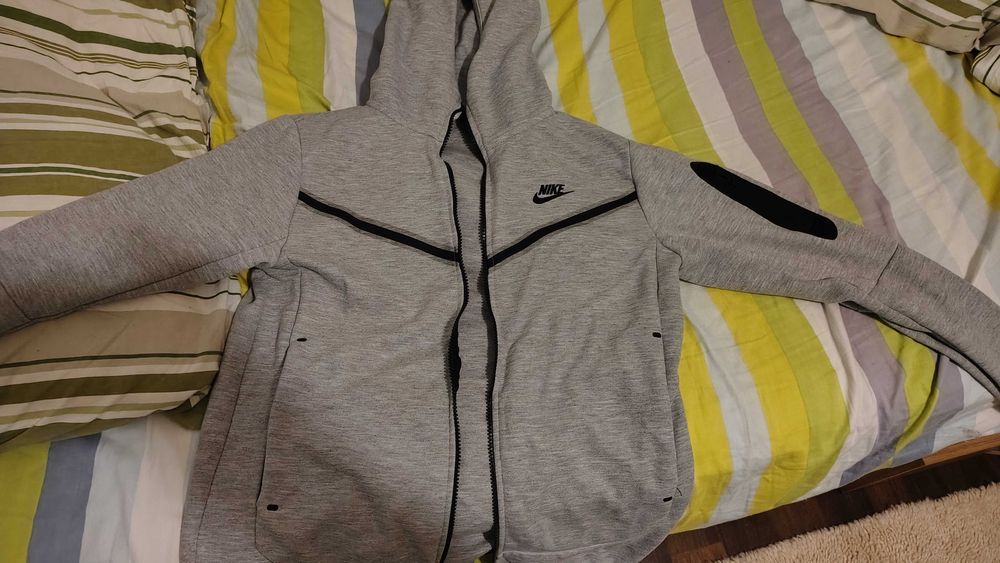 Nike tech fleece