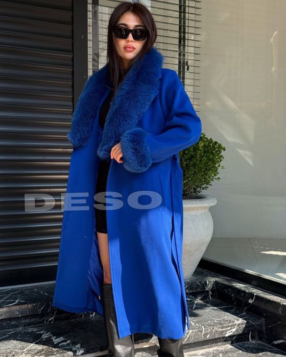 Кашмирено палто с естествена лисица