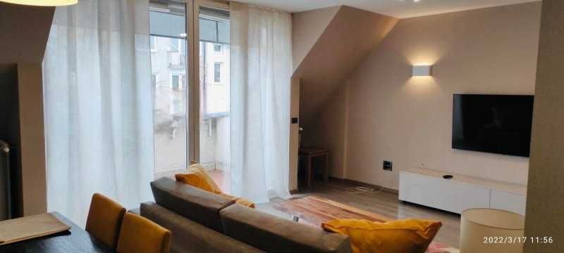 Дава се под наем Двустаен апартамент в София, Център - 72 кв.м за 947.58 € - Снимка #1