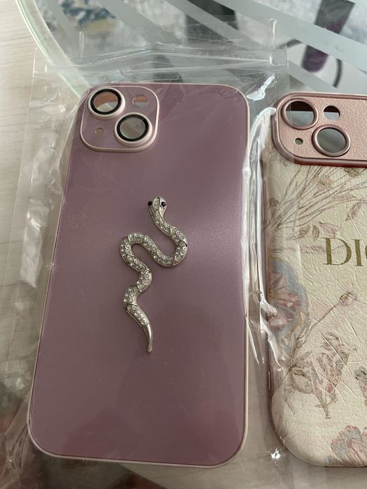 Продам чехлы на айфон 14