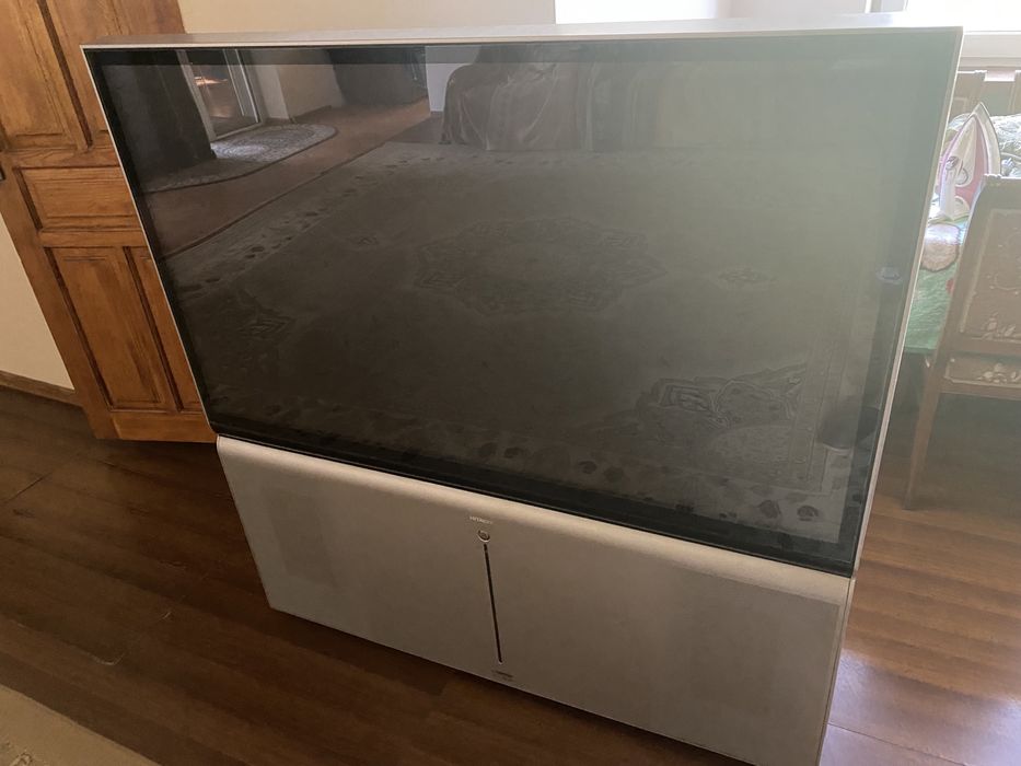 Телевизор Hitachi