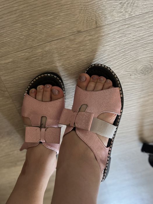 Продам обуви цена договорная