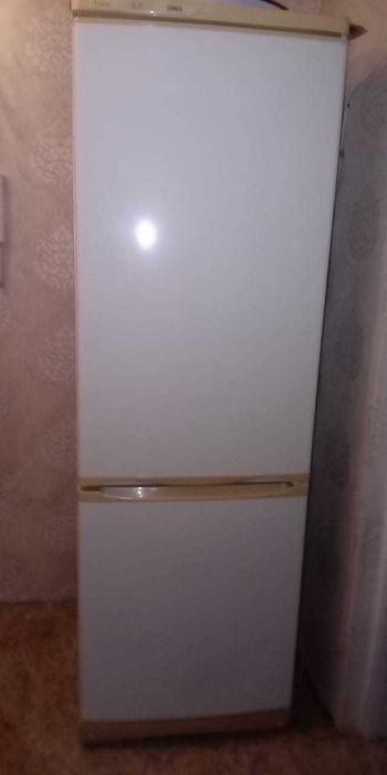 Продам  холодильник