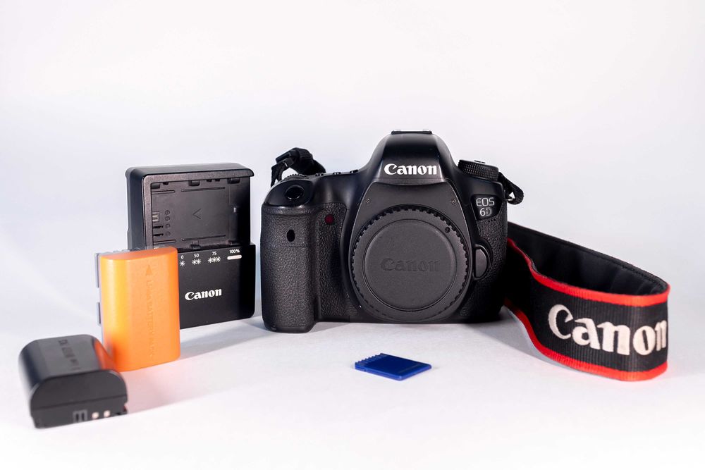 Фотоаппарат Canon 6D body