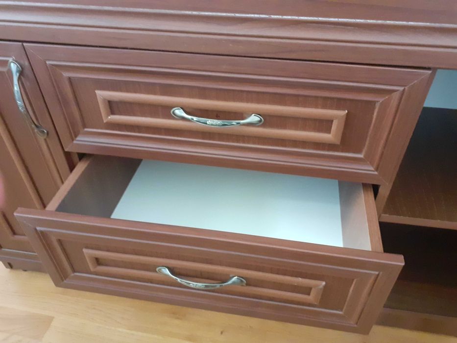 Bar complet (format din doua corpuri)