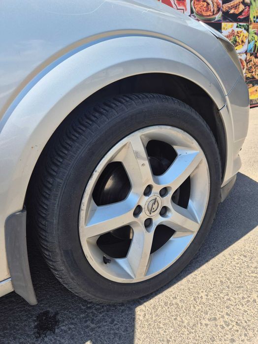 Autoturism personal.Bine întreținut.Km reali!