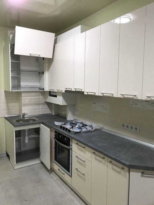 Дава се под наем Двустаен апартамент в София, Дружба 2 - 65 кв.м за 561 € - Снимка #1