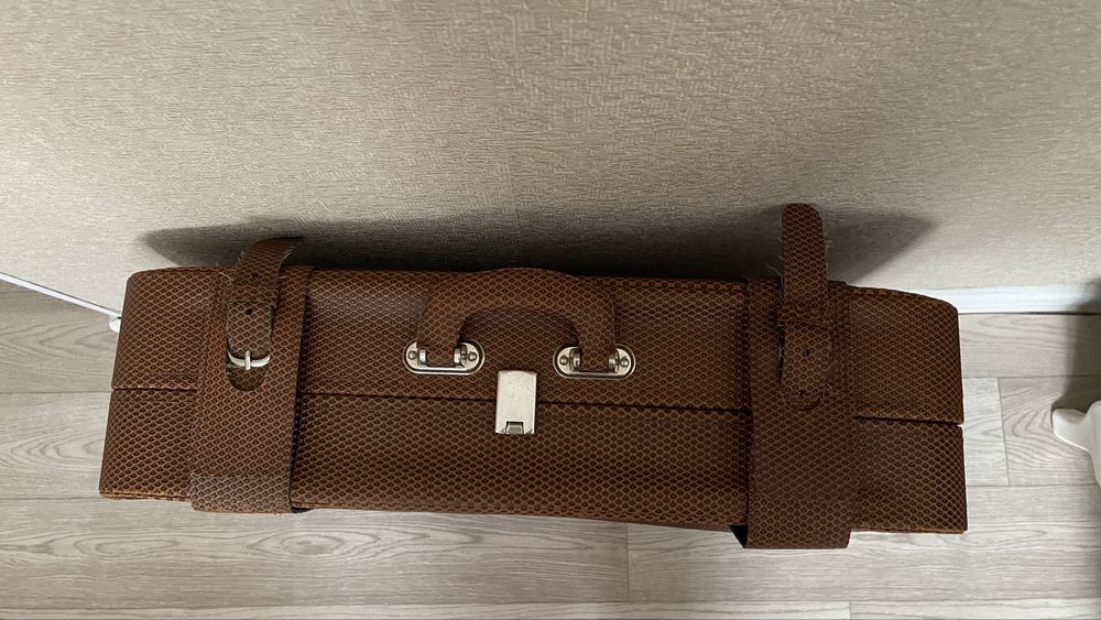 Чемодан кожаный Чехословакия