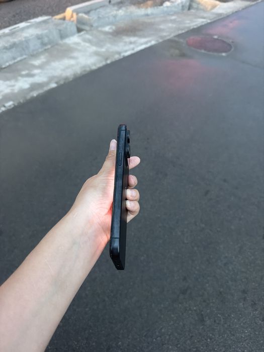 Продам 15 про макс