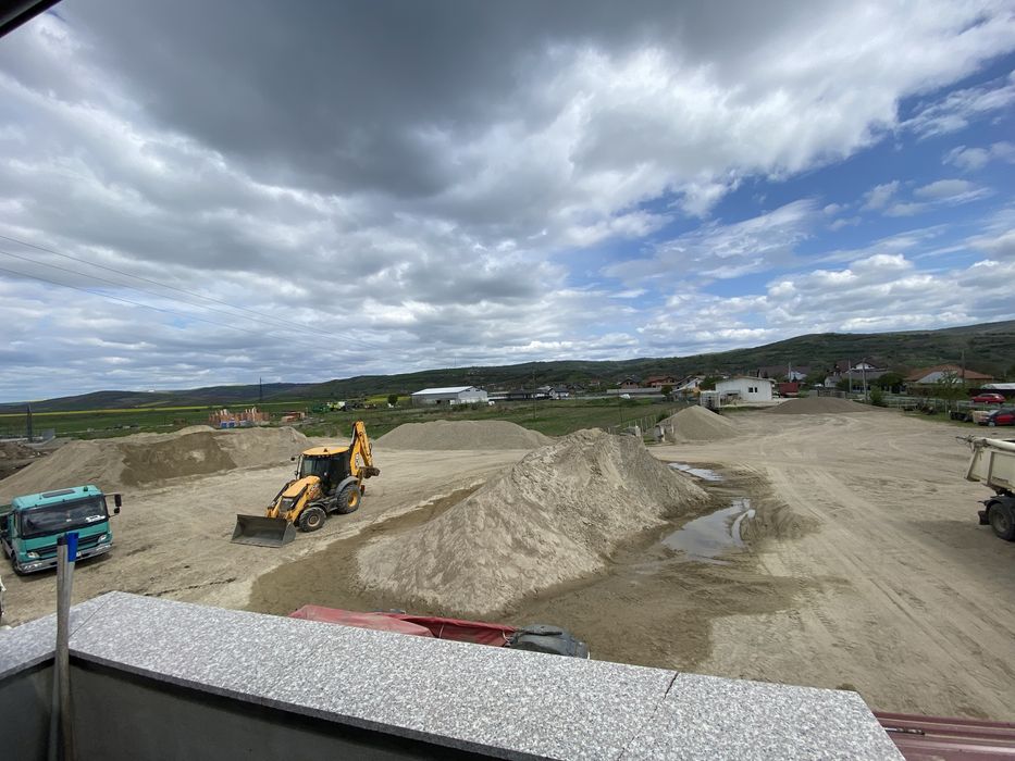 Transport marfa/Mutari/inchiriere vehicul pentru transport marfa/