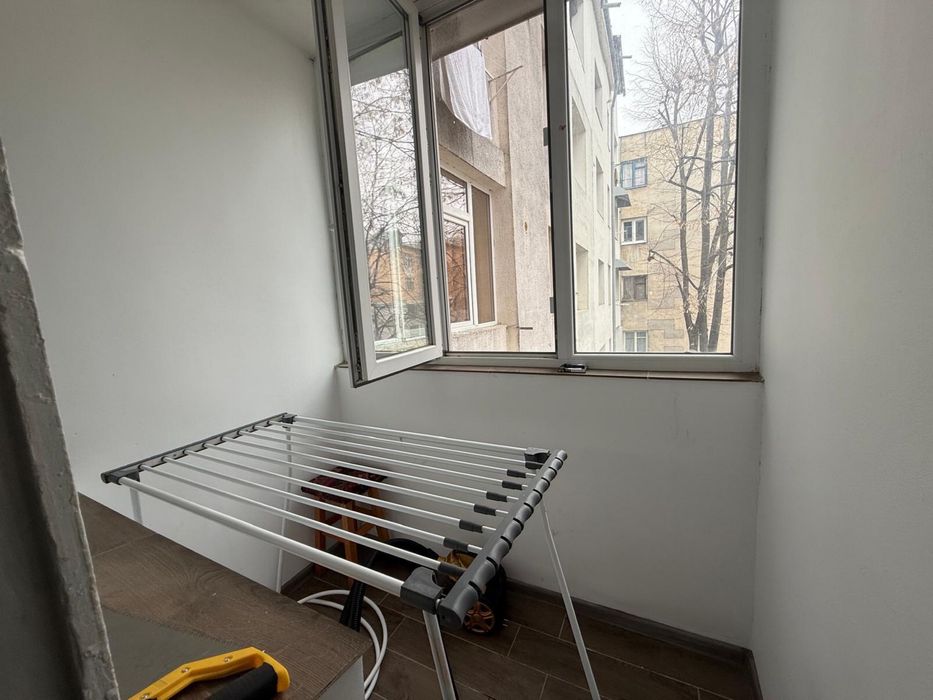 Inchiriez apartament